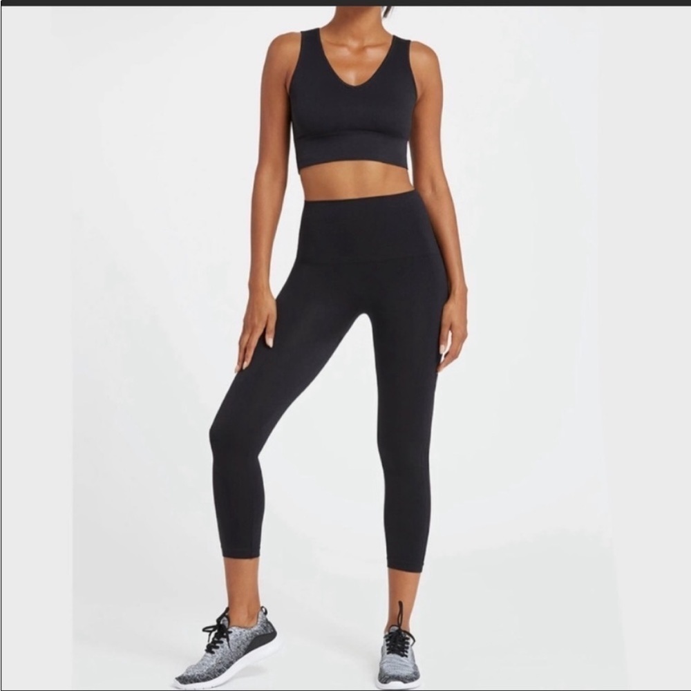 SPANX Look at Me Now Cropped Seamless Leggings